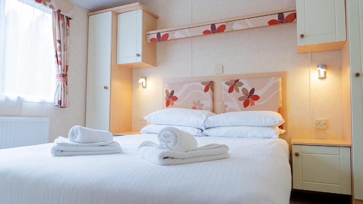 Newby Bridge Country Caravan Park Bagian luar foto